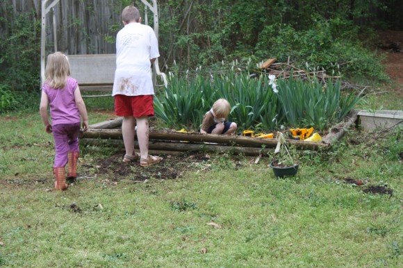 Ideas for a spring weather homeschool nature study from rain and mud puddles to noticing tree buds. Includes ideas for nature journaling.