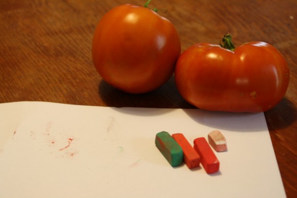 You can make your own delicious tomato by following Nana's easy, 1, 2, 3 step tutorial. Tomato a pastels tutorial. You ARE an artist!