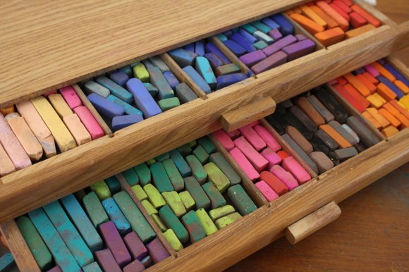 Chalk pastel storage