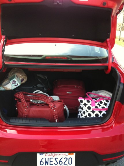 kia rio trunk