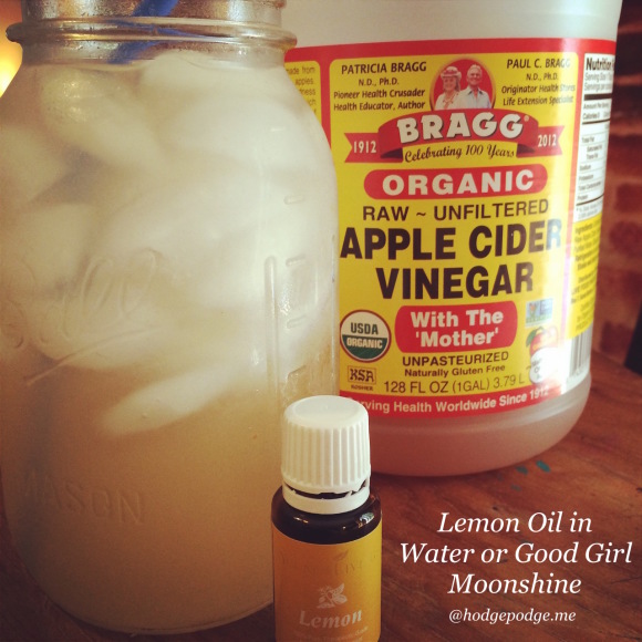 apple cider vinegar with lemon essential oil