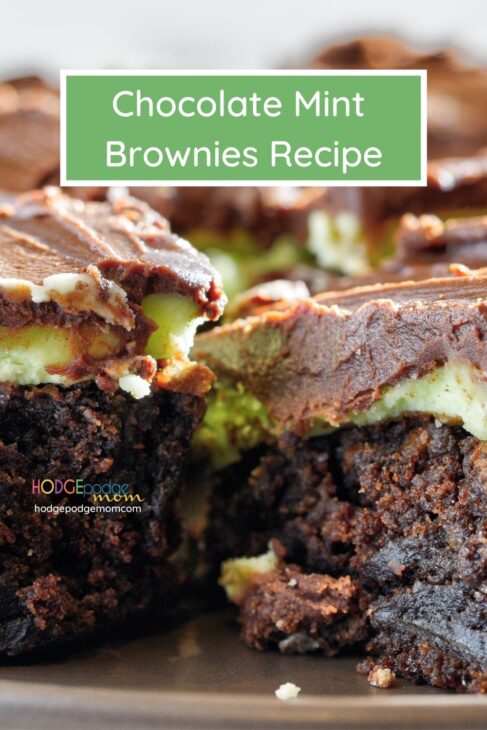 This is an easy Chocolate Mint Brownies recipe. The rich, creamy center and moist chocolate cake are topped off by a smooth chocolate topping. The green mint center gives it a Christmasy feel.